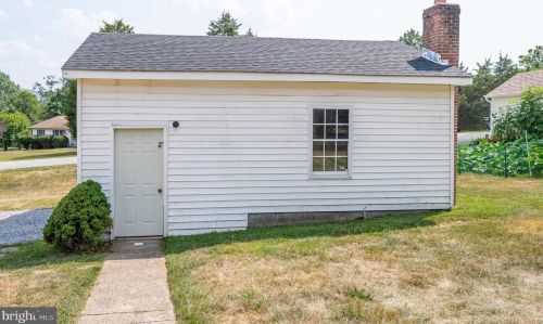 201 Pointfield Dr, Harpers Ferry WV 25425-5173 exterior