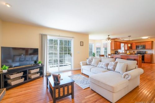 1051 Mountain Rd, Torrington, CT 06790-2729