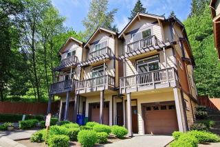 17810 95th Ct, Redmond, WA 98052-8687