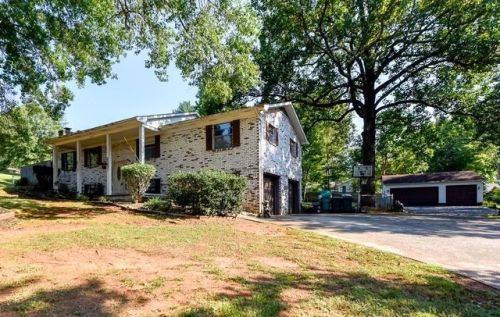 1449 Hillvale Rd, Mcghee Tyson Ang Base, TN 37777-4664