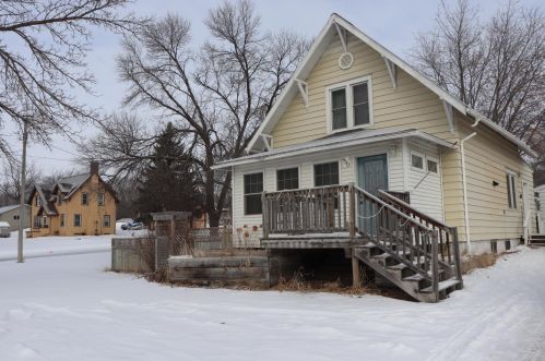 400 7th St, Starbuck, MN 56381-9762