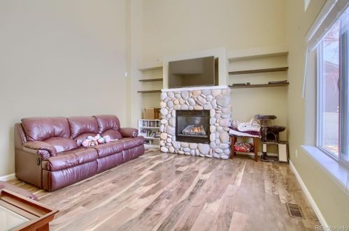 117 Buckeye Ave, Loveland, CO 80534-9156