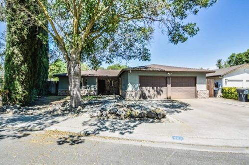 529 Brookview Ct, Modesto, CA 95354-1953