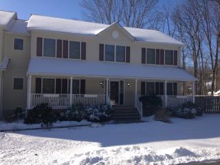 178 Union Ave, Bloomingdale, NJ 07403-1923