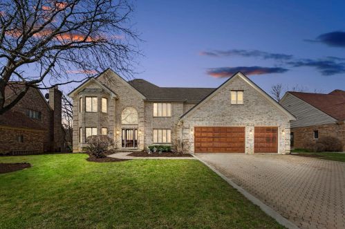 407 Diane Dr, Palatine, IL 60074-1145