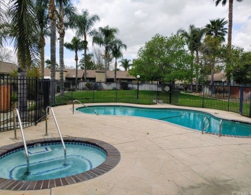 9505 Arlington Ave, Riverside CA  92503-8203 exterior