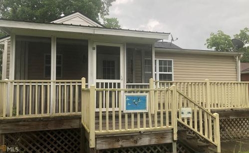 301 Moye St, Barnesville, GA 30204-1630