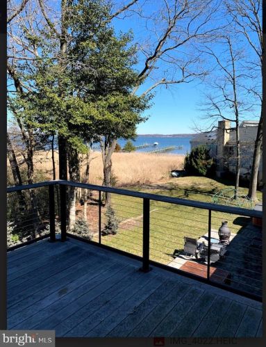 921 Mallard Cir, Arnold, MD 21012-1509