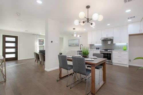 9805 Estate Ln, Dallas TX  75238-1962 exterior