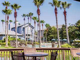 1300 Gemini St, Houston TX  77058-6003 exterior