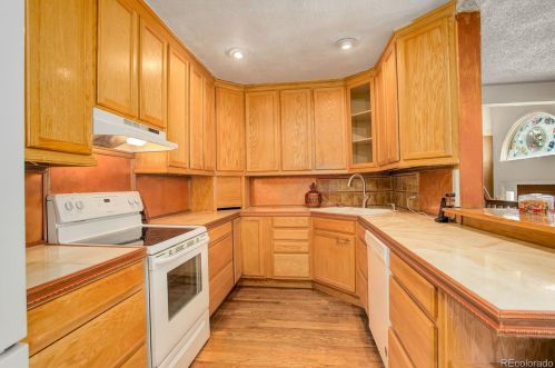 850 Kendall St, Denver CO  80214-2313 exterior