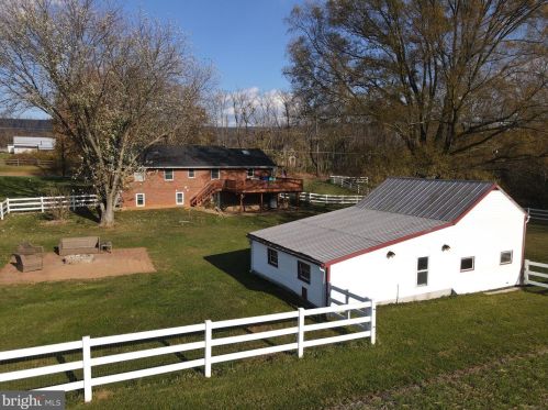 8514 Myersville Rd, Middletown MD  21769-8617 exterior