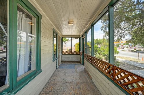 163 Campus Ave, Upland CA  91786-6830 exterior