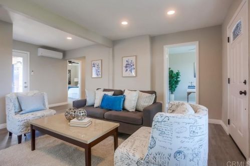 1424 Lemon St, Oceanside CA  92058-2617 exterior