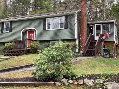 252 North St, Rindge, NH 03461-5946