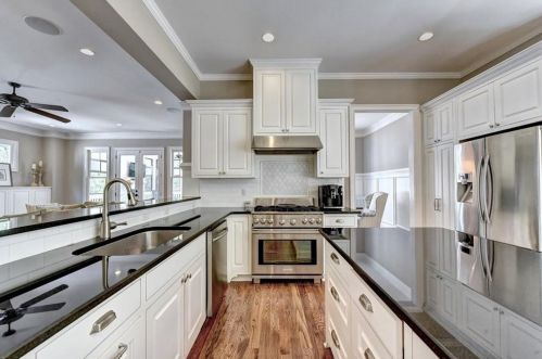 1603 Grant Dr, Atlanta GA  30319-3589 exterior