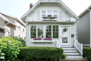 2012 Noyes St, Evanston, IL 60201-2578