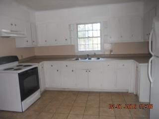 2286 Flat Shoals Rd, Atlanta GA  30316-0037 exterior