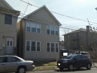 15 Maple Ave, Wallington, NJ 07057-1024