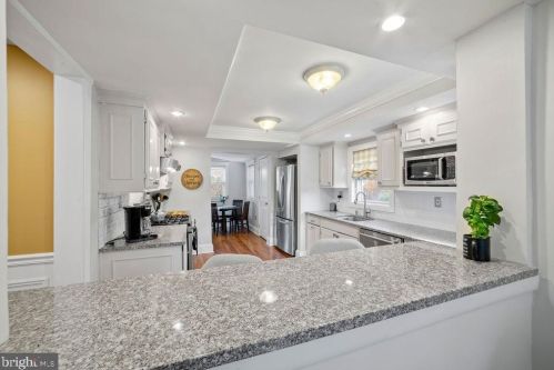 105 Ellis St, Tavistock NJ 08033-1826 exterior