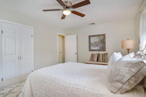 893 Lincoln St, Tinton Falls NJ 07701-5752 exterior