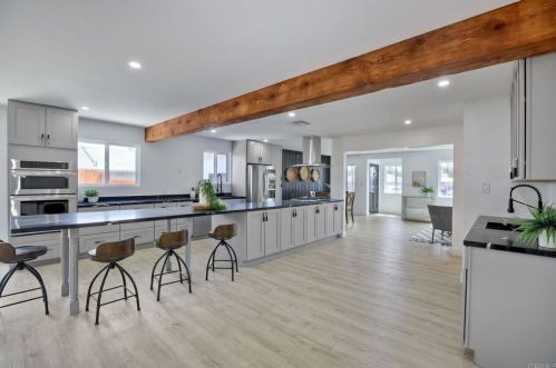 1442 Burroughs St, Oceanside CA  92054-5431 exterior