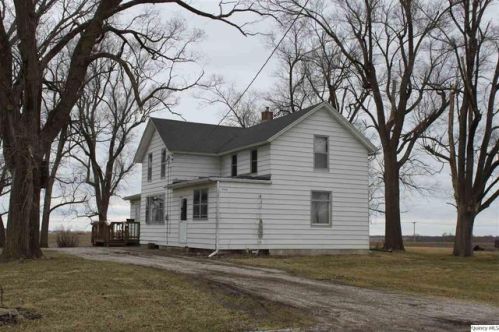 209 Jefferson St, Coatsburg, IL 62325-1022