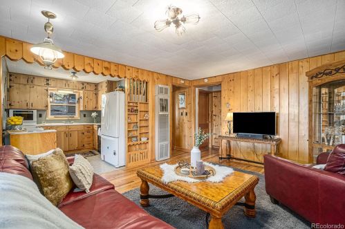 14 U Bar U Ln, Bellvue CO  80512-9425 exterior