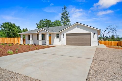 5334 Edgewood Ln, Paradise, CA 95969-6507