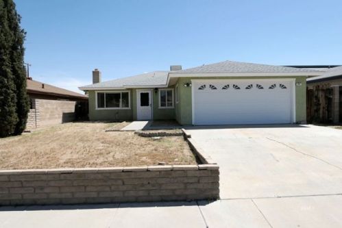 605 Weiman Ave, Ridgecrest, CA 93555-3113