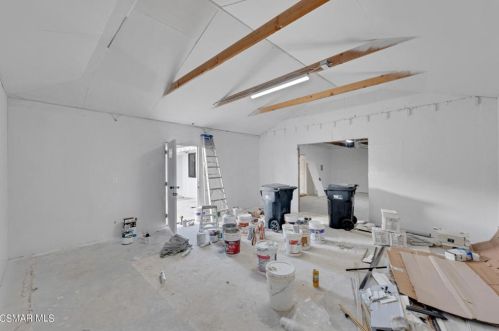 3096 Reservoir Dr, Simi Valley CA  93065-1001 exterior