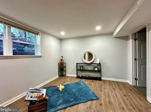 14608 Eastman St, Woodbridge VA  22193-2610 exterior