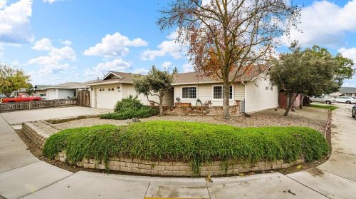 893 Buchanon Ln, Manteca, CA 95336-6916