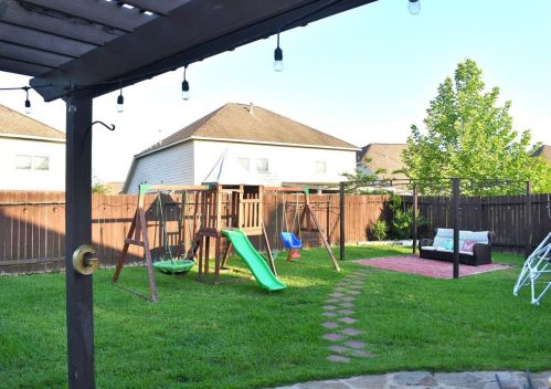 19703 Heron Shadow Ct, Richmond TX 77407-4102 exterior