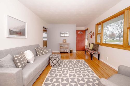 1225 Belmont Ln, Saint Paul MN  55109-3406 exterior