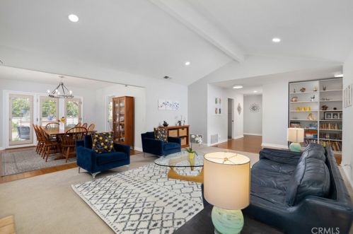 873 Calle Del Sol, Upland CA  91784-1879 exterior