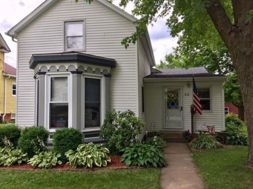 310 College Ave, Geneseo, IL 61254-1216