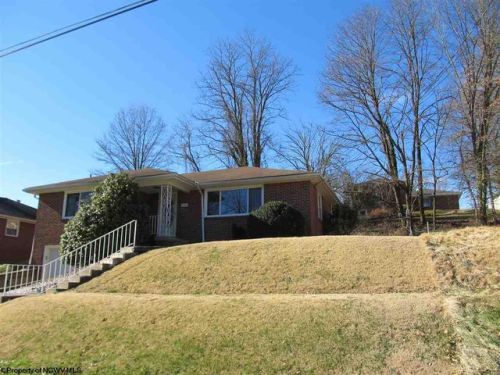 1104 Taylor St, Clarksburg WV  26301-4231 exterior