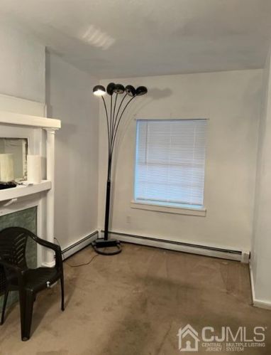 513 Stuyvesant Ave, Trenton NJ  08618-4123 exterior