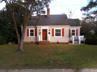 435 Rollingwood Cir, Fayetteville, NC 28305-4629