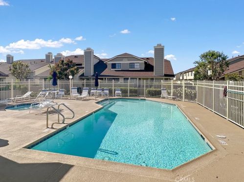 1700 Cerritos Ave, Anaheim CA  92804-6178 exterior