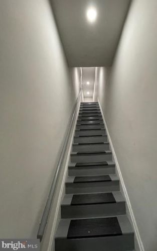 2013 63rd St, Philadelphia PA  19151-2609 exterior