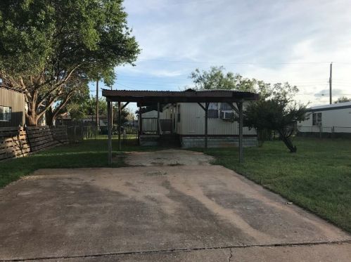 5825 Atlantic Dr, Abilene, TX 79606-1131
