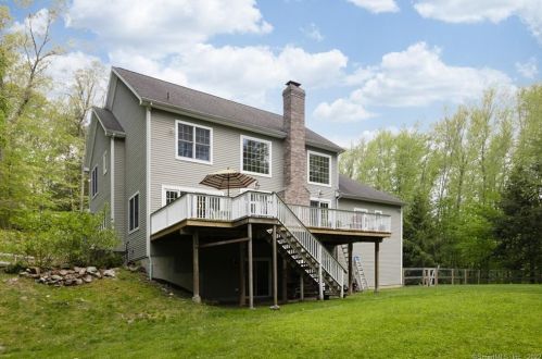 42 Old Green Rd, Sandy Hook, CT 06482-1006