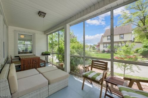 43 Rollinson St, Town Center, NJ 07052-4601