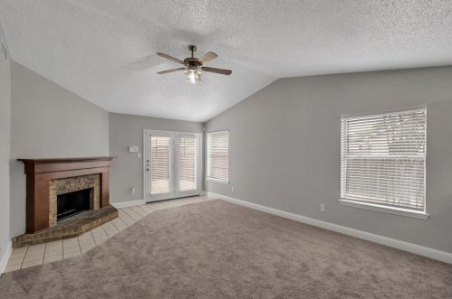 3948 Queens Ct, Garland TX 75043-2938 exterior