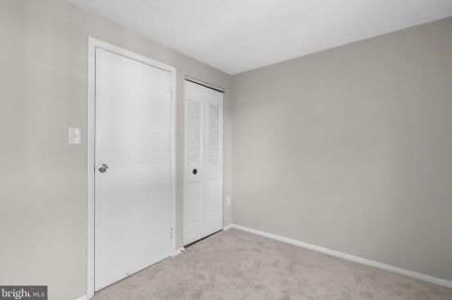 1365 Elm Grv Cir, Silver Spring MD 20905-6060 exterior