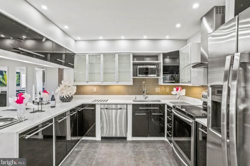 4408 Elan Pl, Annandale, VA 22003-5734