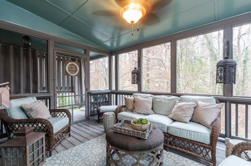 2120 Fernleaf Park Dr, Atlanta GA  30318-1413 exterior