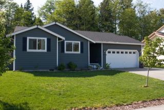6023 Pacific Heights Dr, Ferndale, WA 98248-8570
